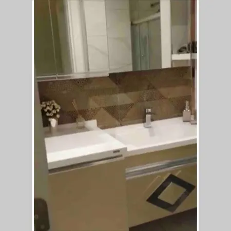 3 Bed Rooms Luxury Furnished Apartment In Compound * 伯萨