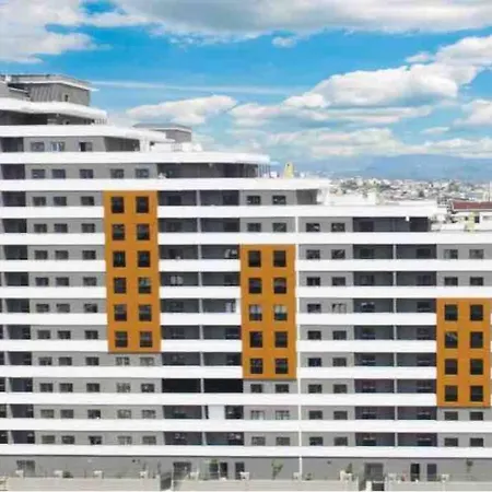 公寓 3 Bed Rooms Luxury Furnished Apartment In Compound